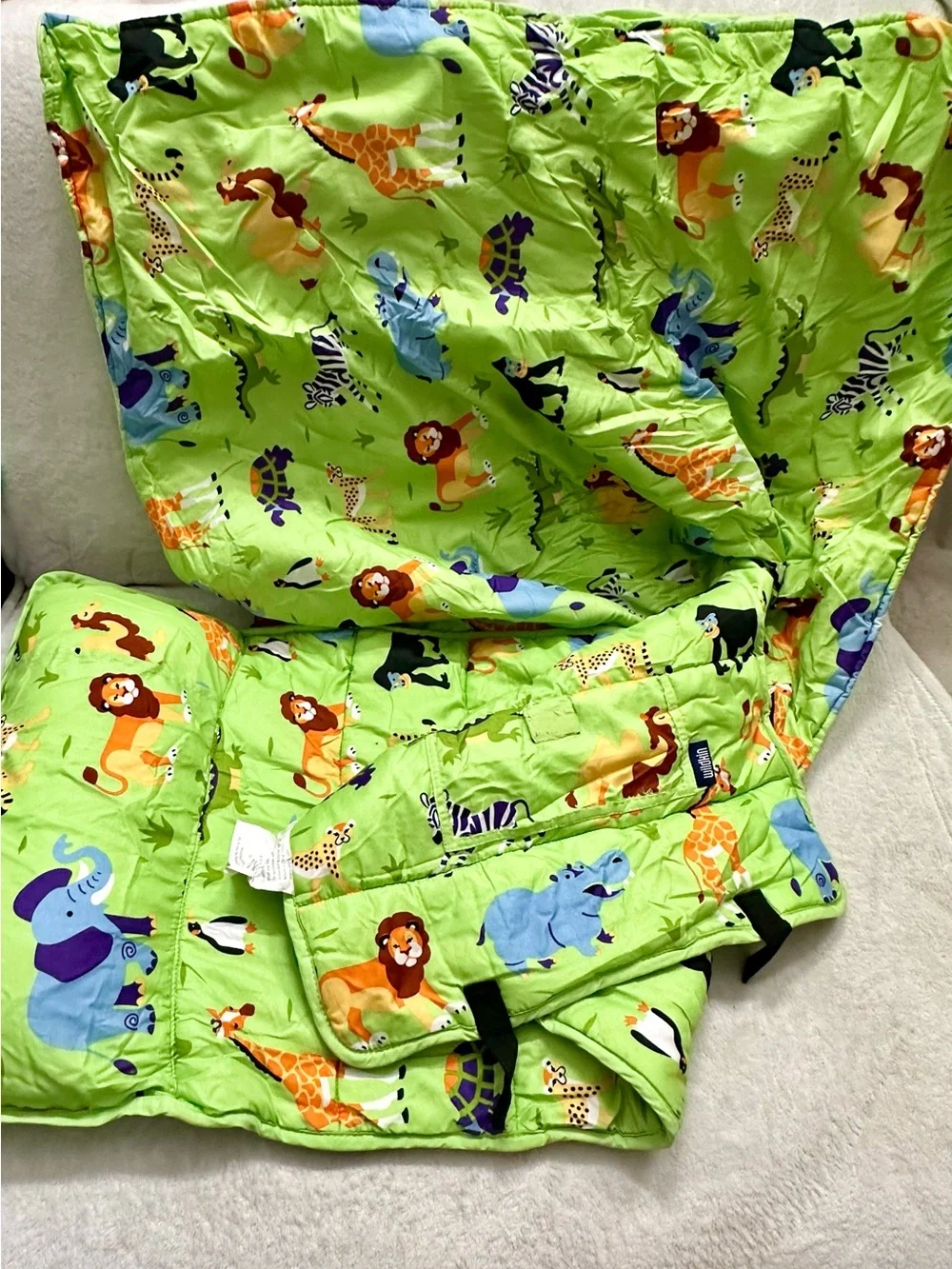 Wildkin Original Nap Mat with Pillow for Boys and Girls,Hook and Loop Fastener